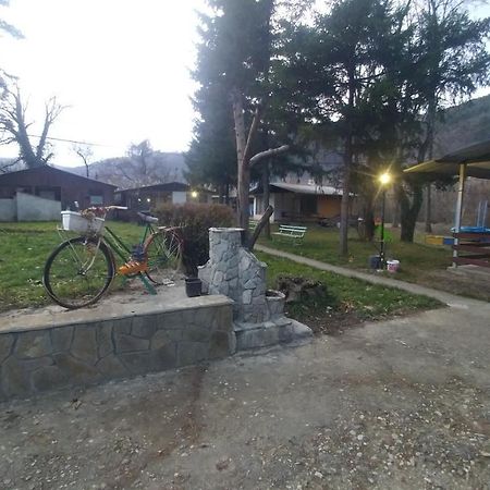 Къща За Гости Дъга Cherni Osum Exterior foto