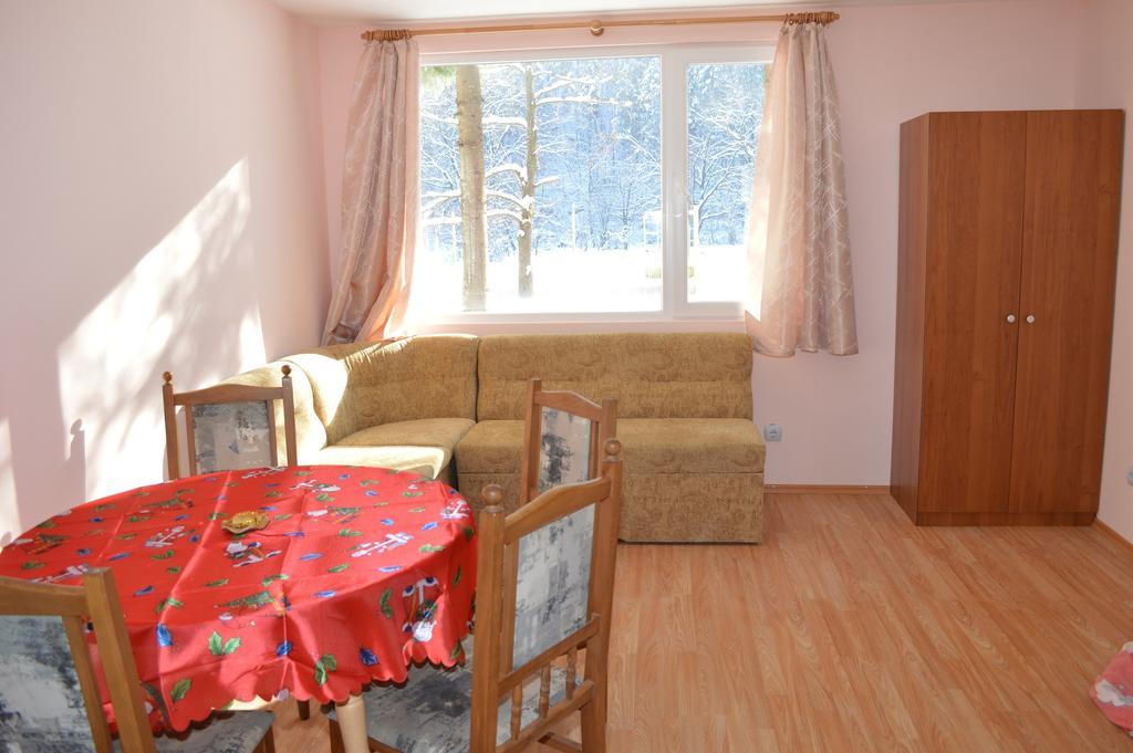 Къща За Гости Дъга Cherni Osum Exterior foto